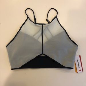 New Balance Athletics Energize Crop Bra